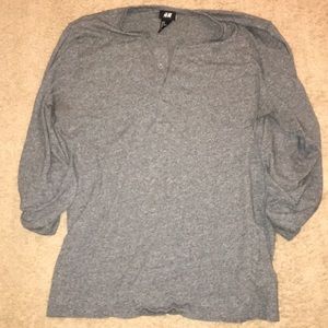 Grey long sleeved top